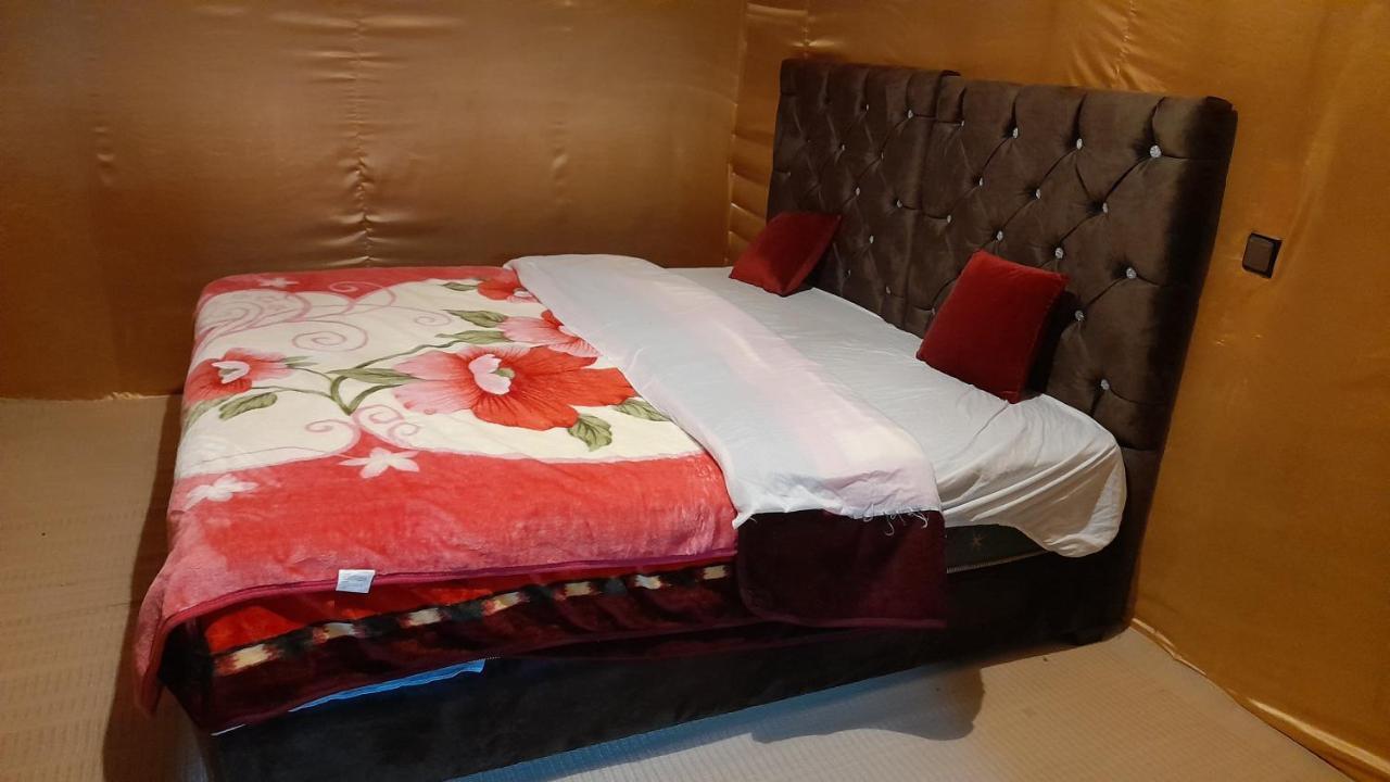 Luxury Trek Desert Camp Merzouga Exterior photo