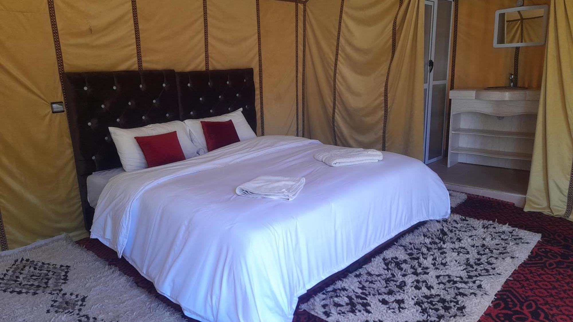 Luxury Trek Desert Camp Merzouga Exterior photo
